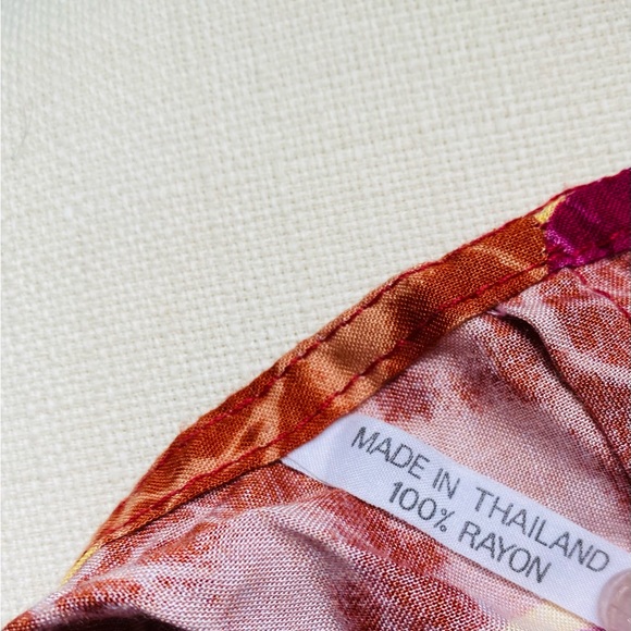 Sarong made in Thailand. - Picture 2 of 6